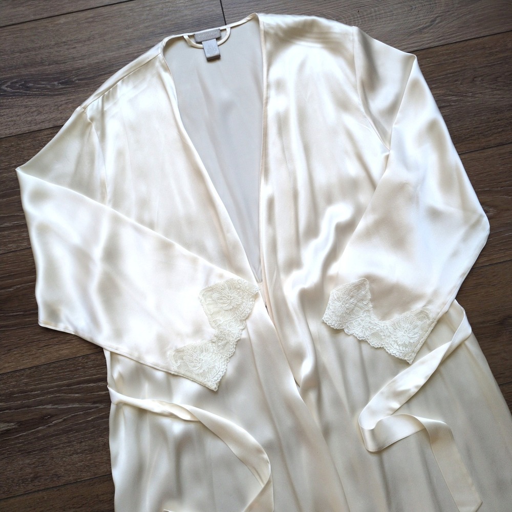 Nordstrom Lingerie Long Silk Robe White Lace Cuff Bridal Wedding Opulence! M/L